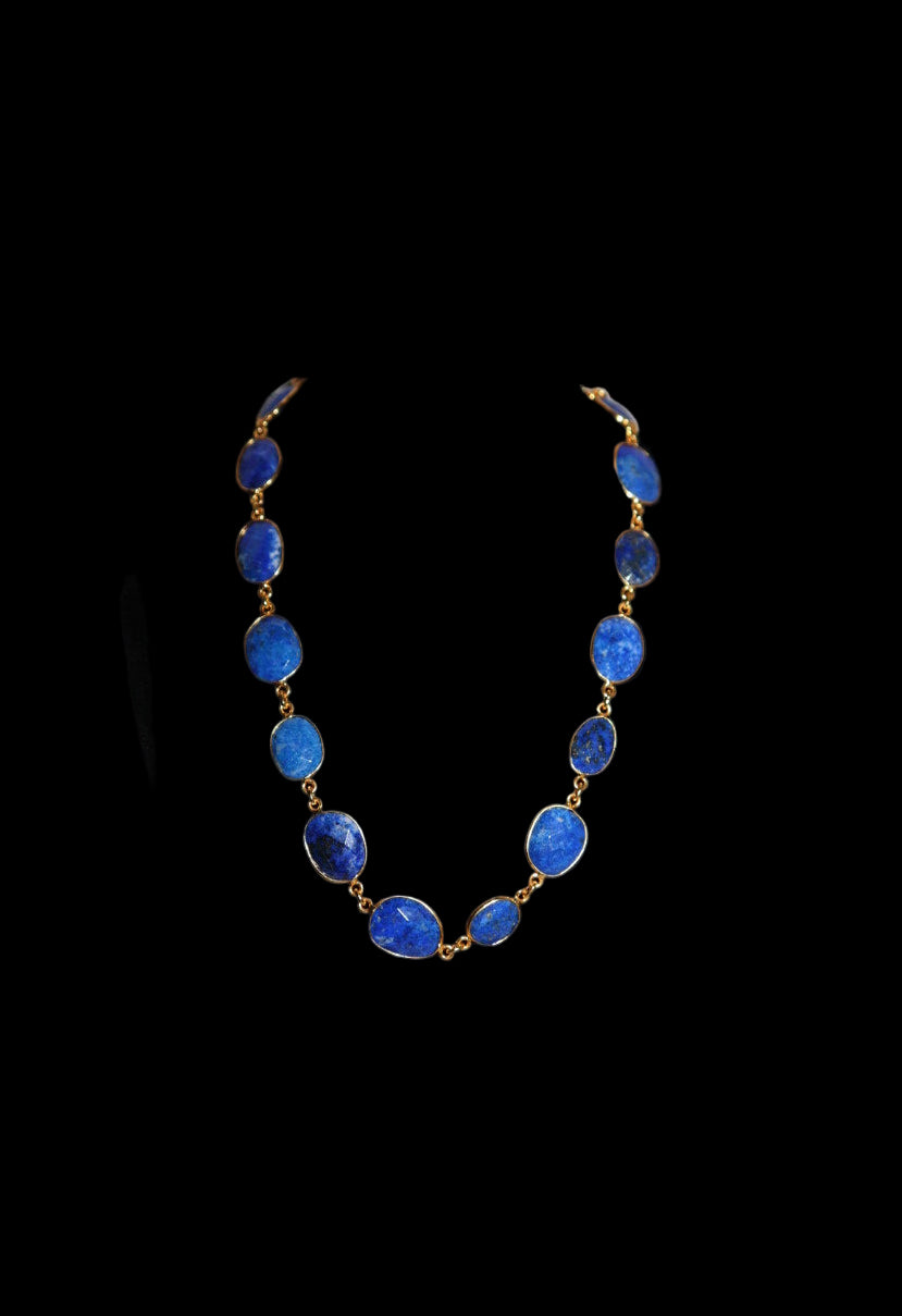 BLUE TEMPLE NECKLACE