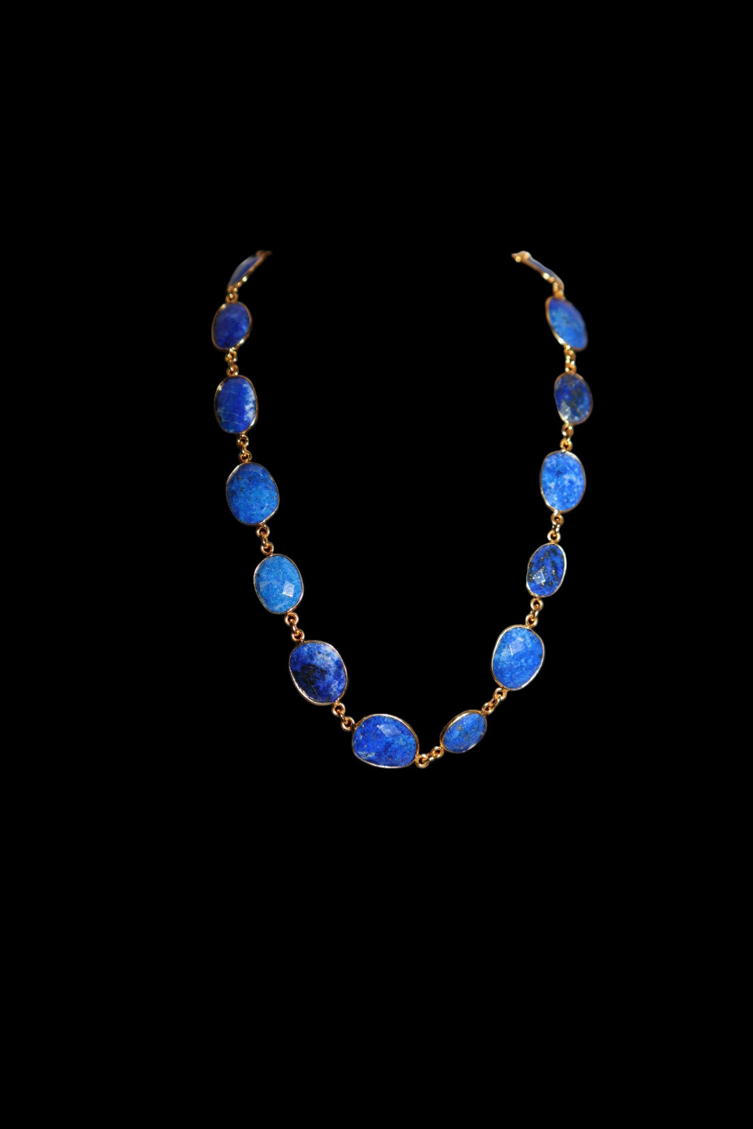 BLUE TEMPLE NECKLACE